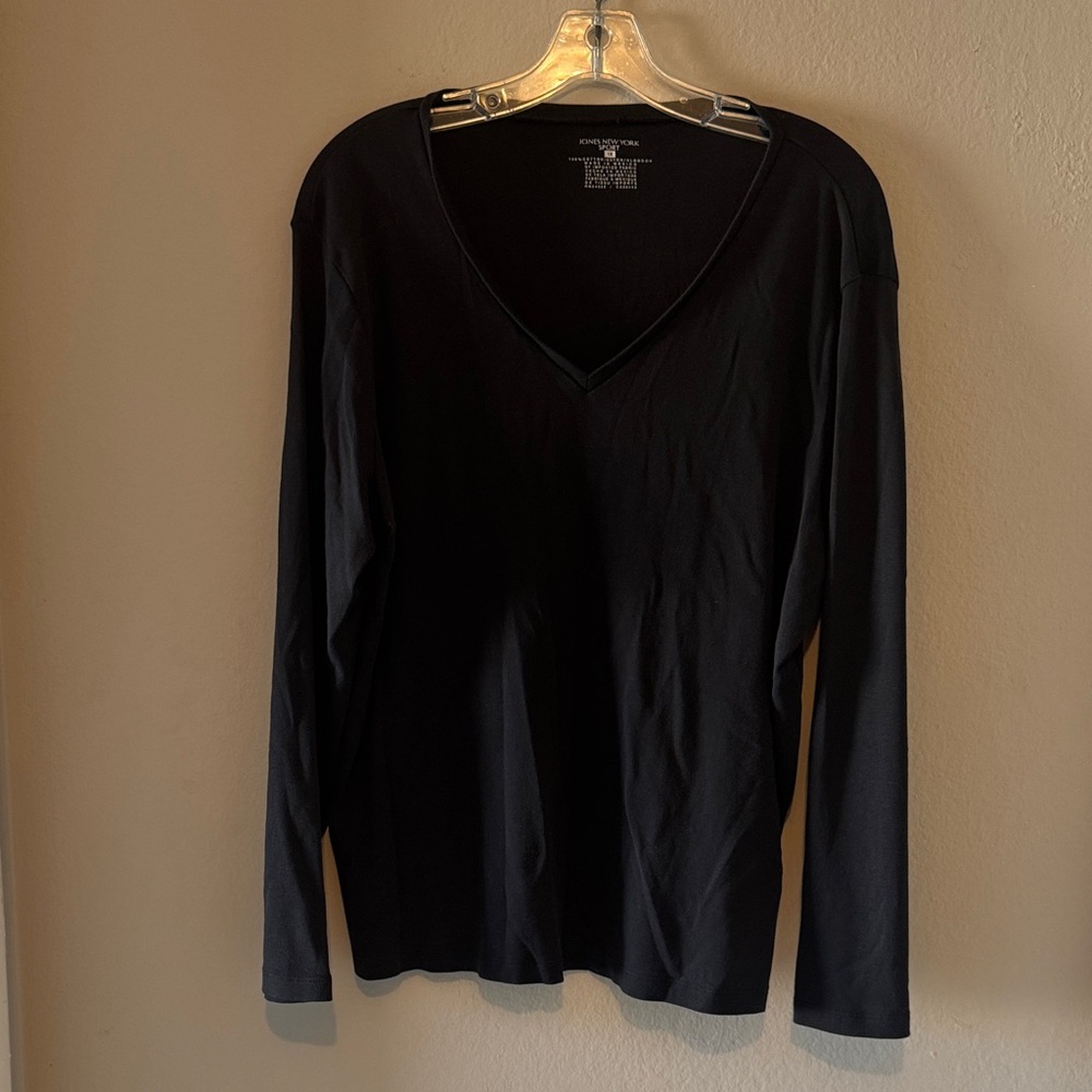 Jones New York Classic Black V-Neck Long Sleeve Tee